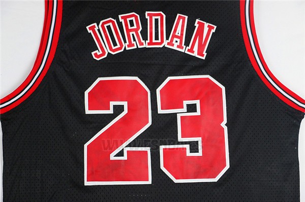 Camiseta Chicago Bulls Michael Jordan #23 Retro 1984-85 Negro